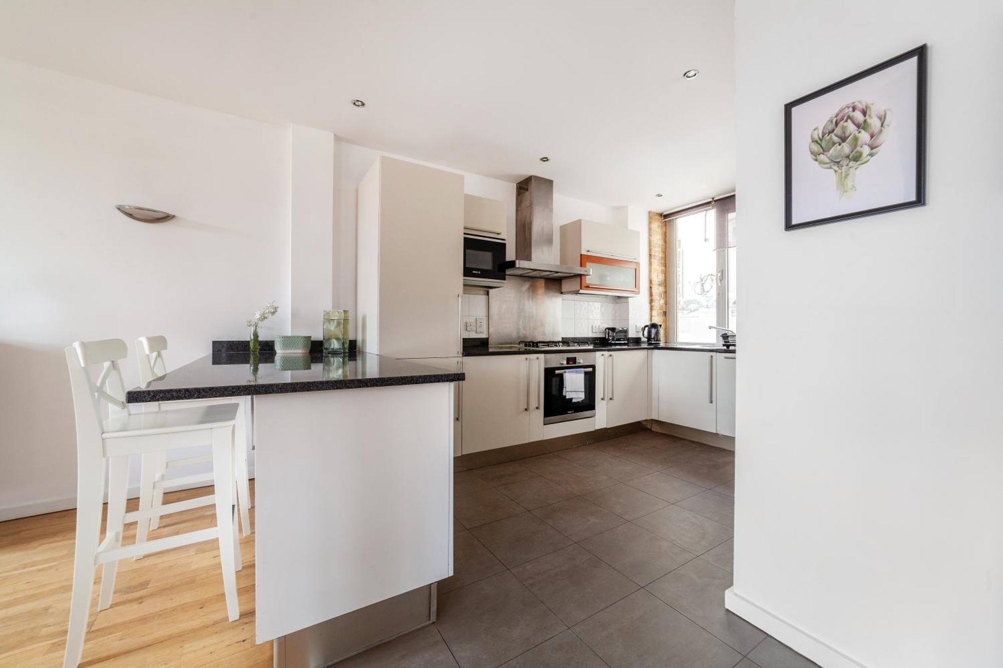 Elegance & Chic Design - 2-Bedroom Haven London Exterior photo